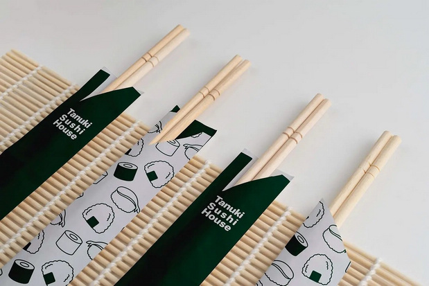 手绘风格的餐饮品牌VI设计