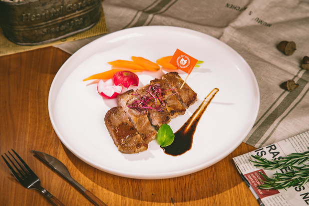 潮社区西餐酒吧品牌全案